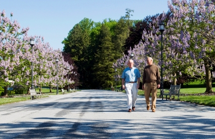 activeadultcommunity-walking